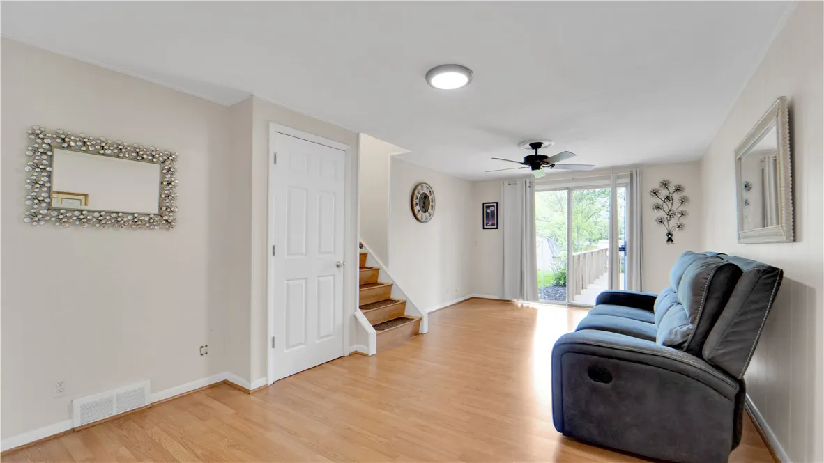 42 Rigney Lane, Greece, New York 14612, Greece, New York 14612, 3 Bedrooms Bedrooms, 6 Rooms Rooms,1 BathroomBathrooms,Residential,Closed,42 Rigney Lane, Greece, New York 14612,R1610052