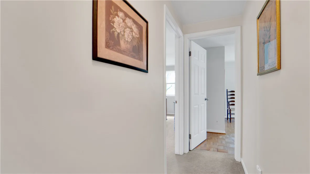 42 Rigney Lane, Greece, New York 14612, Greece, New York 14612, 3 Bedrooms Bedrooms, 6 Rooms Rooms,1 BathroomBathrooms,Residential,Closed,42 Rigney Lane, Greece, New York 14612,R1610052