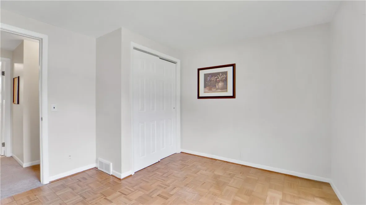 42 Rigney Lane, Greece, New York 14612, Greece, New York 14612, 3 Bedrooms Bedrooms, 6 Rooms Rooms,1 BathroomBathrooms,Residential,Closed,42 Rigney Lane, Greece, New York 14612,R1610052