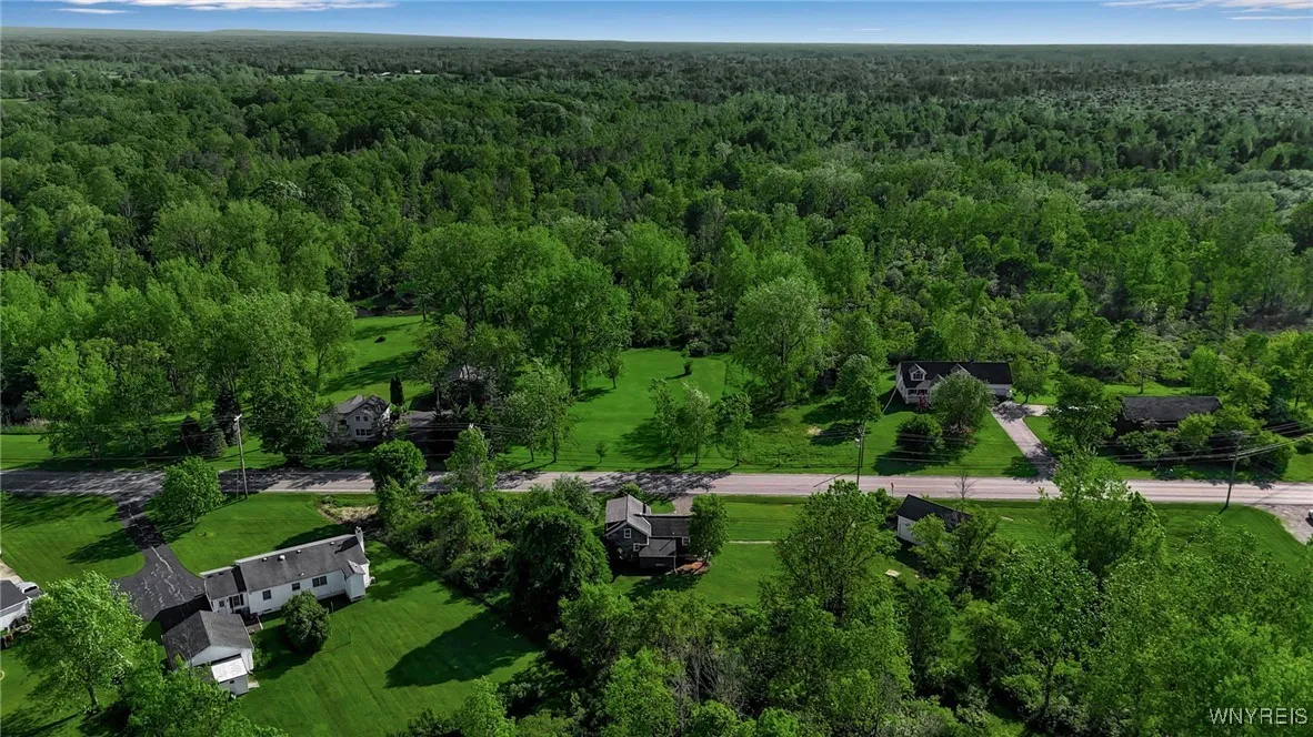 2653 Wende Road, Alden, New York 14004, Alden, New York 14004, 3 Bedrooms Bedrooms, 8 Rooms Rooms,1 BathroomBathrooms,Residential,Closed,2653 Wende Road, Alden, New York 14004,0,B1611465