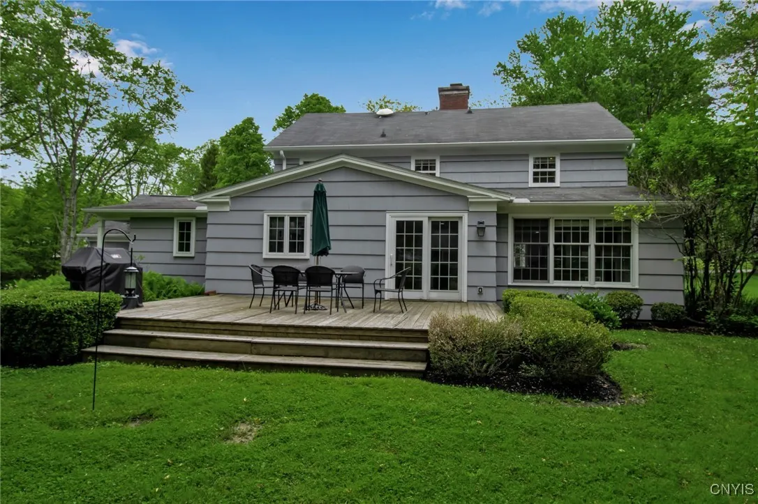 11 S Meadow Dr, Orchard Park, New York 14127, Orchard Park, New York 14127, 4 Bedrooms Bedrooms, 10 Rooms Rooms,3 BathroomsBathrooms,Residential,For Sale,11 S Meadow Dr, Orchard Park, New York 14127,S1611425