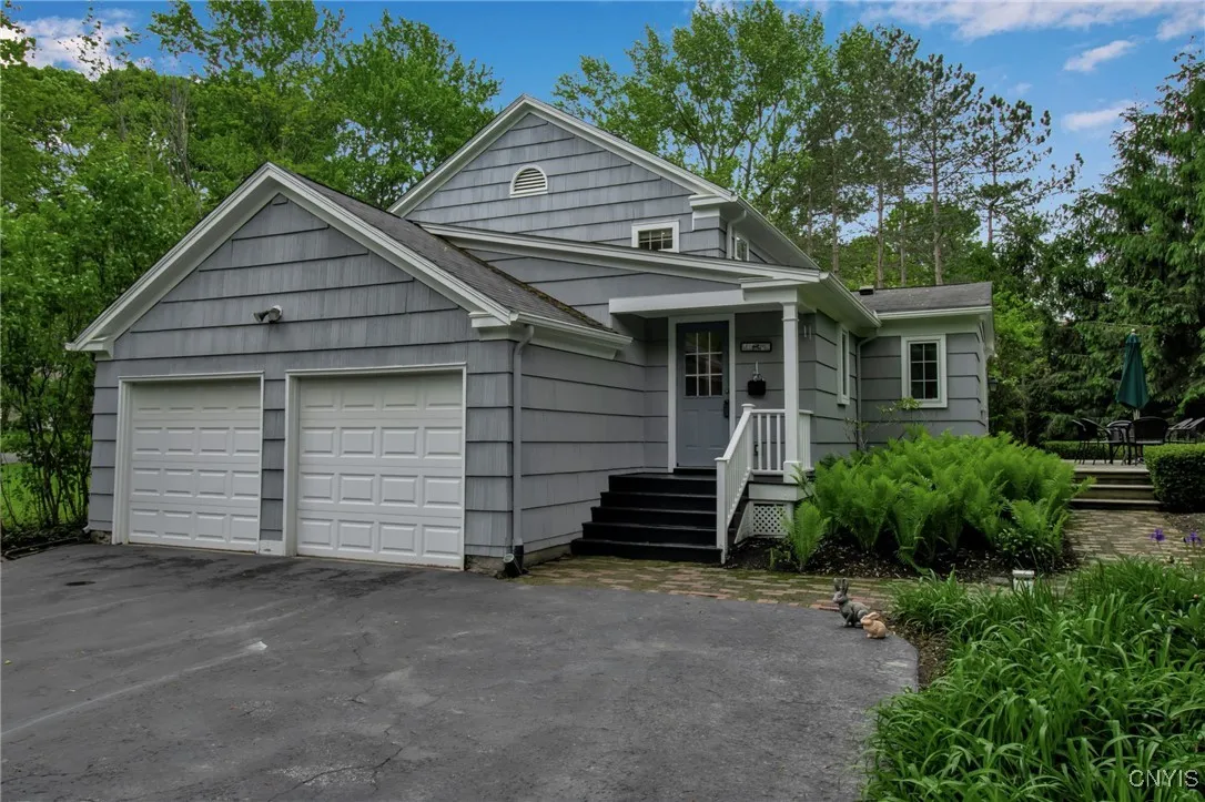 11 S Meadow Dr, Orchard Park, New York 14127, Orchard Park, New York 14127, 4 Bedrooms Bedrooms, 10 Rooms Rooms,3 BathroomsBathrooms,Residential,For Sale,11 S Meadow Dr, Orchard Park, New York 14127,S1611425