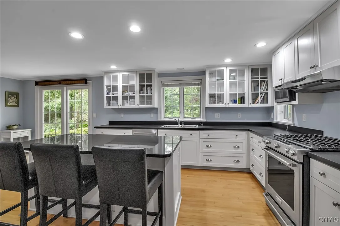11 S Meadow Dr, Orchard Park, New York 14127, Orchard Park, New York 14127, 4 Bedrooms Bedrooms, 10 Rooms Rooms,3 BathroomsBathrooms,Residential,For Sale,11 S Meadow Dr, Orchard Park, New York 14127,S1611425