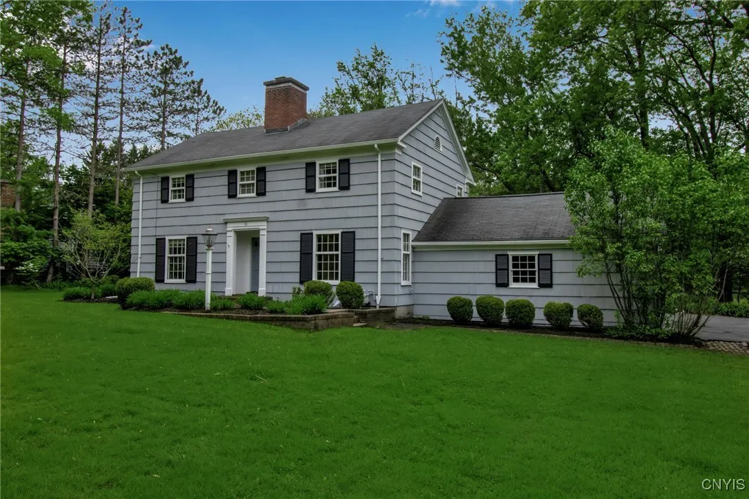 11 S Meadow Dr, Orchard Park, New York 14127, Orchard Park, New York 14127, 4 Bedrooms Bedrooms, 10 Rooms Rooms,3 BathroomsBathrooms,Residential,For Sale,11 S Meadow Dr, Orchard Park, New York 14127,S1611425