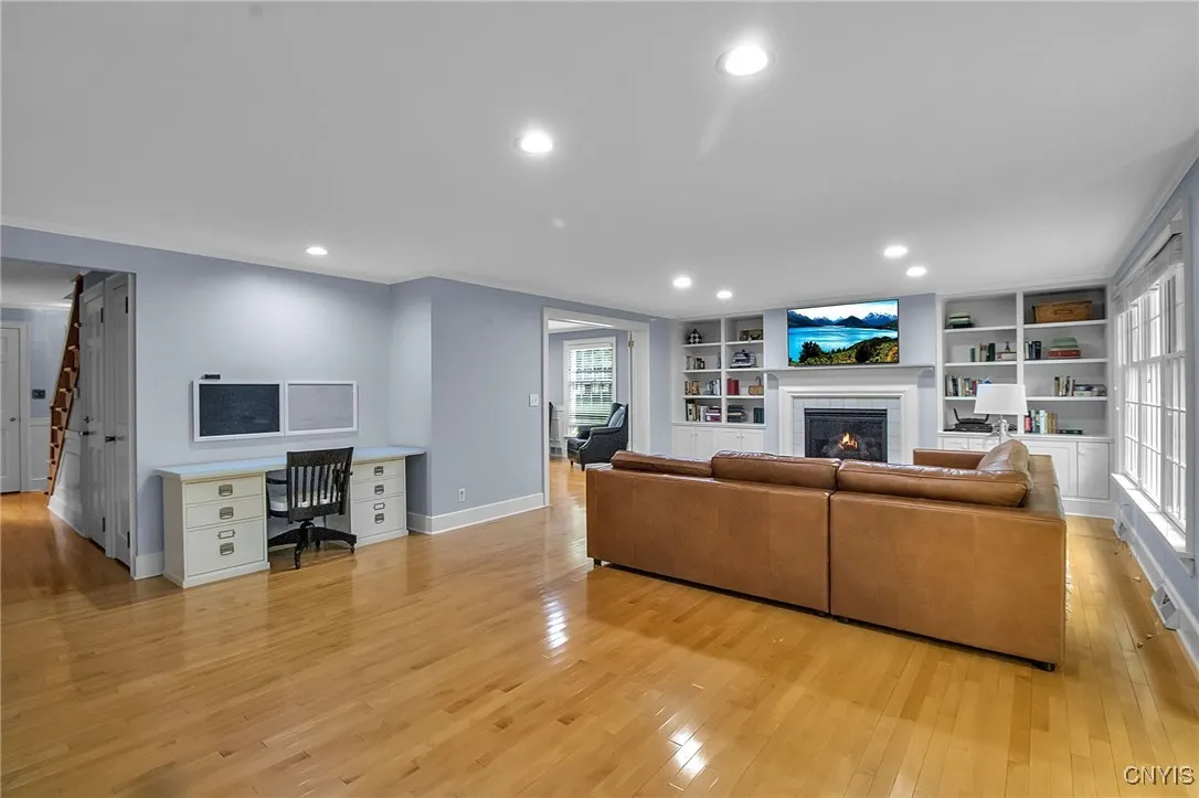 11 S Meadow Dr, Orchard Park, New York 14127, Orchard Park, New York 14127, 4 Bedrooms Bedrooms, 10 Rooms Rooms,3 BathroomsBathrooms,Residential,For Sale,11 S Meadow Dr, Orchard Park, New York 14127,S1611425