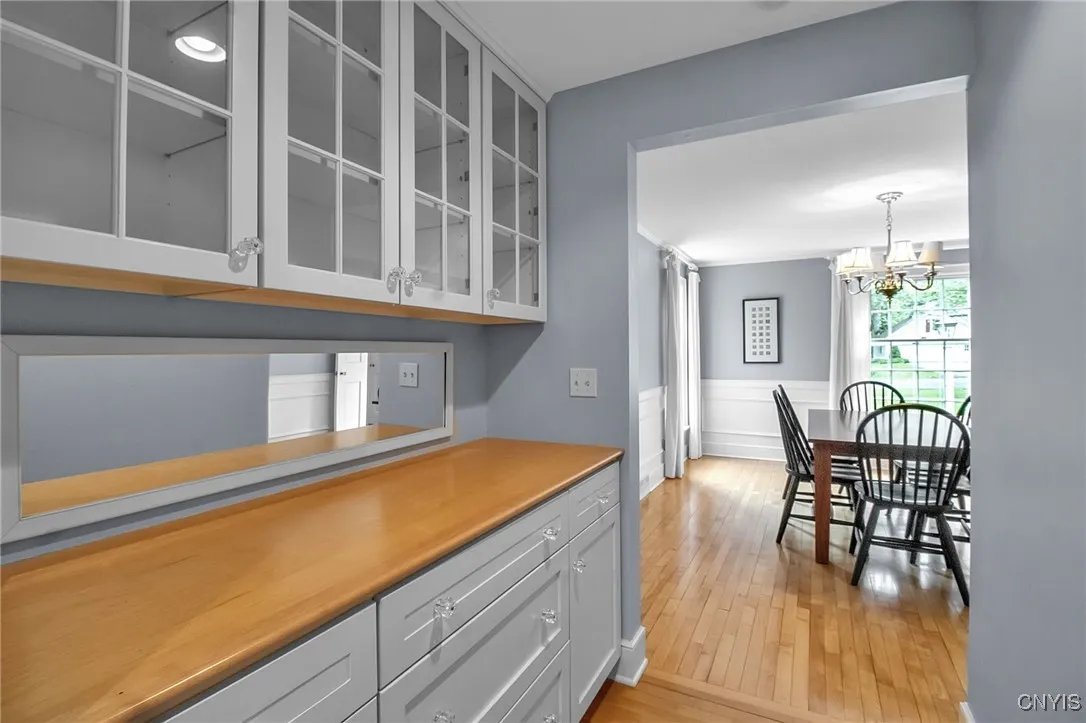 11 S Meadow Dr, Orchard Park, New York 14127, Orchard Park, New York 14127, 4 Bedrooms Bedrooms, 10 Rooms Rooms,3 BathroomsBathrooms,Residential,For Sale,11 S Meadow Dr, Orchard Park, New York 14127,S1611425
