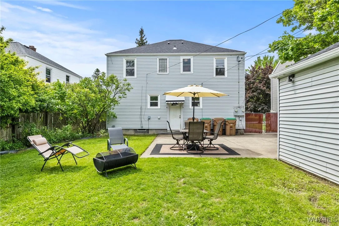 142 Ellen Drive, Cheektowaga, New York 14225, Cheektowaga, New York 14225, 4 Bedrooms Bedrooms, ,2 BathroomsBathrooms,Residential,Closed,142 Ellen Drive, Cheektowaga, New York 14225,0,B1611833