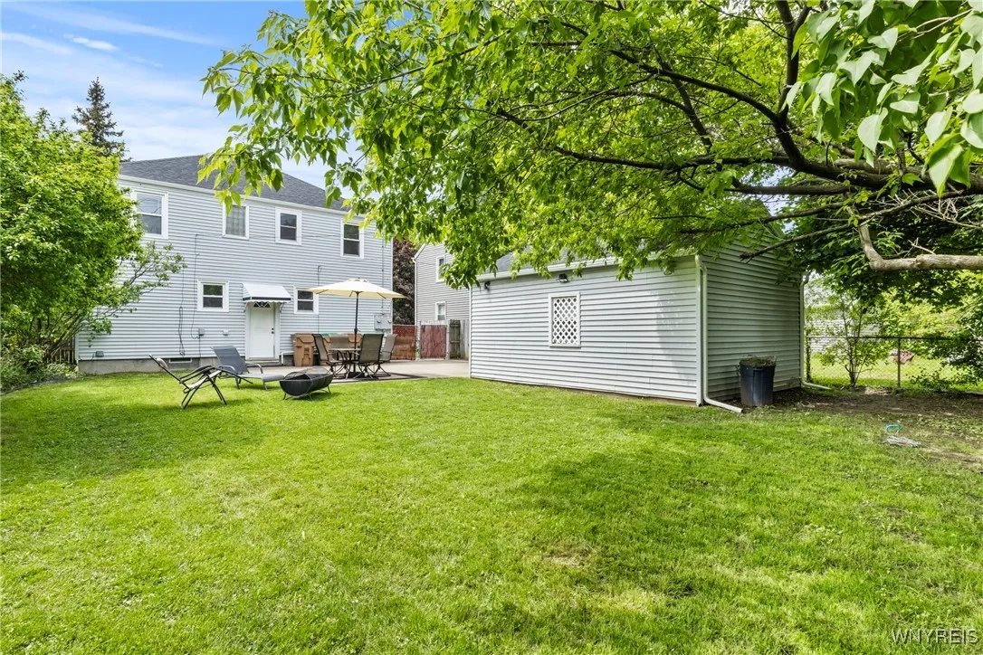 142 Ellen Drive, Cheektowaga, New York 14225, Cheektowaga, New York 14225, 4 Bedrooms Bedrooms, ,2 BathroomsBathrooms,Residential,Closed,142 Ellen Drive, Cheektowaga, New York 14225,0,B1611833