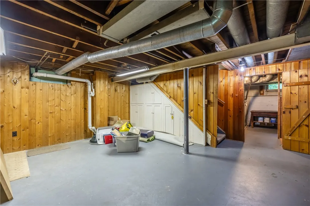 1711 N Winton Road, Irondequoit, New York 14609, Irondequoit, New York 14609, 3 Bedrooms Bedrooms, 7 Rooms Rooms,1 BathroomBathrooms,Residential,Closed,1711 N Winton Road, Irondequoit, New York 14609,R1611822