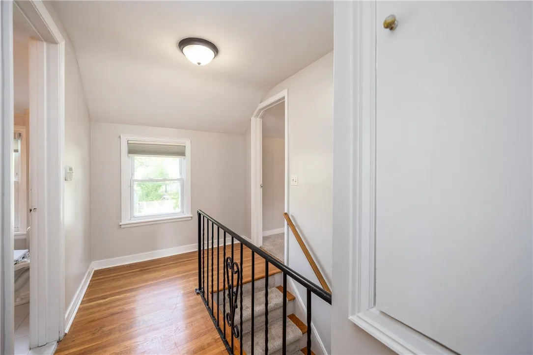 1711 N Winton Road, Irondequoit, New York 14609, Irondequoit, New York 14609, 3 Bedrooms Bedrooms, 7 Rooms Rooms,1 BathroomBathrooms,Residential,Closed,1711 N Winton Road, Irondequoit, New York 14609,R1611822