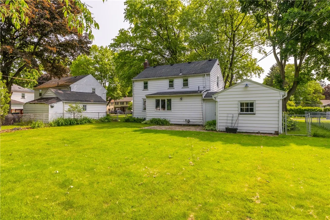 1711 N Winton Road, Irondequoit, New York 14609, Irondequoit, New York 14609, 3 Bedrooms Bedrooms, 7 Rooms Rooms,1 BathroomBathrooms,Residential,Closed,1711 N Winton Road, Irondequoit, New York 14609,R1611822