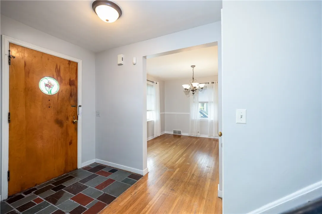 1711 N Winton Road, Irondequoit, New York 14609, Irondequoit, New York 14609, 3 Bedrooms Bedrooms, 7 Rooms Rooms,1 BathroomBathrooms,Residential,Closed,1711 N Winton Road, Irondequoit, New York 14609,R1611822