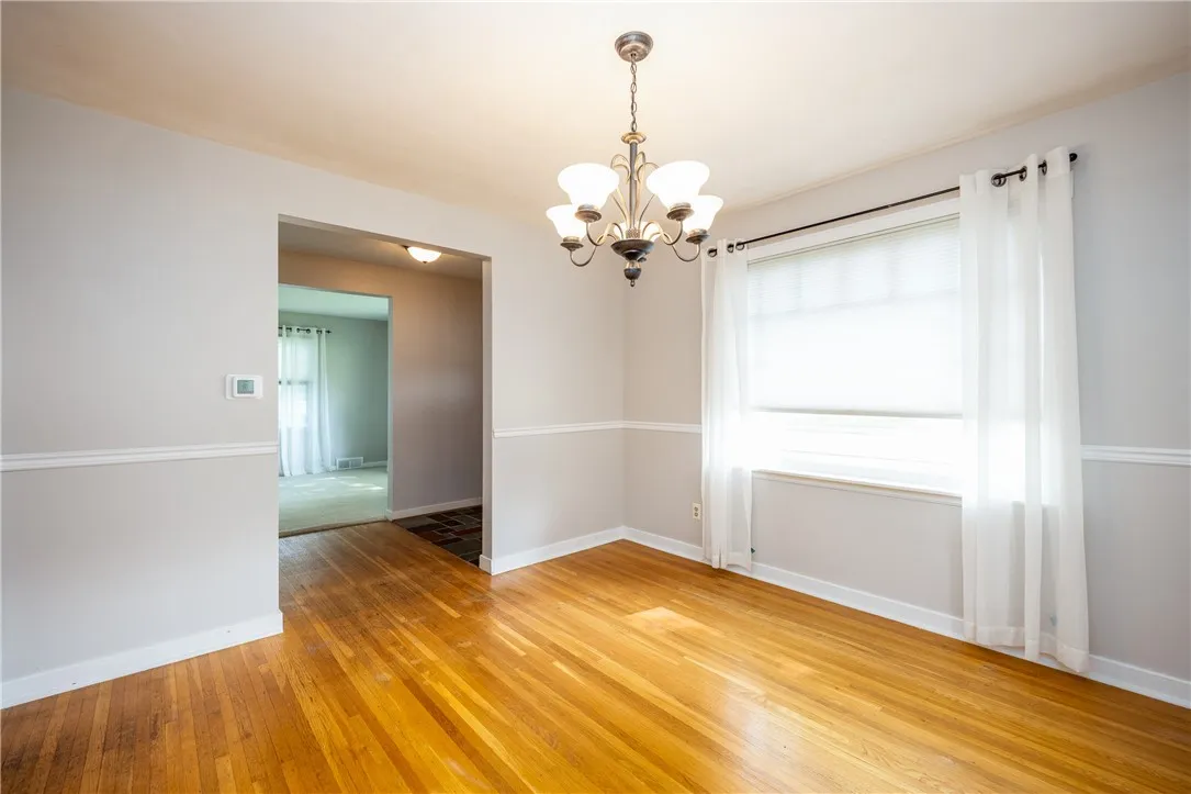 1711 N Winton Road, Irondequoit, New York 14609, Irondequoit, New York 14609, 3 Bedrooms Bedrooms, 7 Rooms Rooms,1 BathroomBathrooms,Residential,Closed,1711 N Winton Road, Irondequoit, New York 14609,R1611822