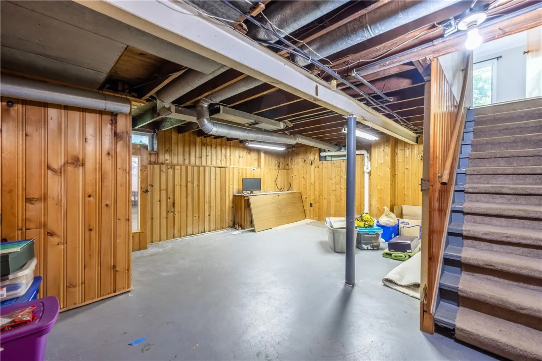 1711 N Winton Road, Irondequoit, New York 14609, Irondequoit, New York 14609, 3 Bedrooms Bedrooms, 7 Rooms Rooms,1 BathroomBathrooms,Residential,Closed,1711 N Winton Road, Irondequoit, New York 14609,R1611822