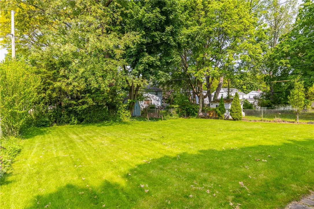 1711 N Winton Road, Irondequoit, New York 14609, Irondequoit, New York 14609, 3 Bedrooms Bedrooms, 7 Rooms Rooms,1 BathroomBathrooms,Residential,Closed,1711 N Winton Road, Irondequoit, New York 14609,R1611822