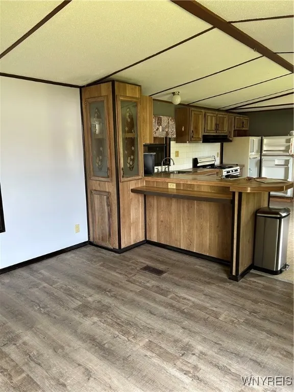 Living Room to Kitchen