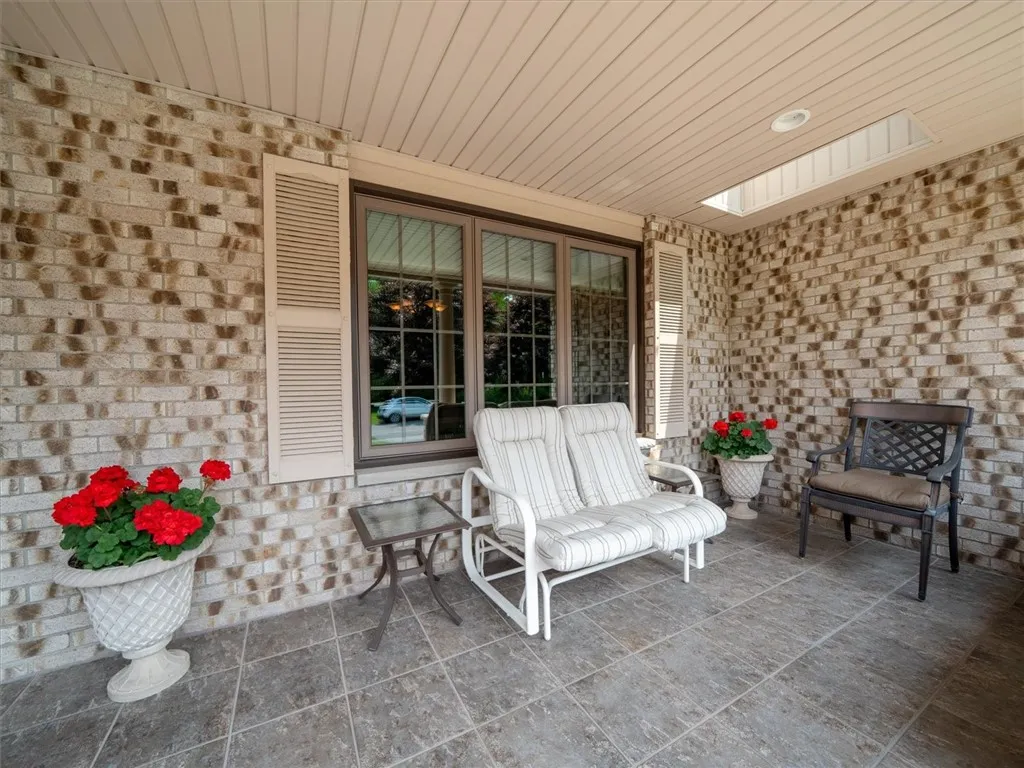 48 West Amy Lane, Greece, New York 14626, Greece, New York 14626, 4 Bedrooms Bedrooms, 8 Rooms Rooms,3 BathroomsBathrooms,Residential,Closed,48 West Amy Lane, Greece, New York 14626,0,R1611680