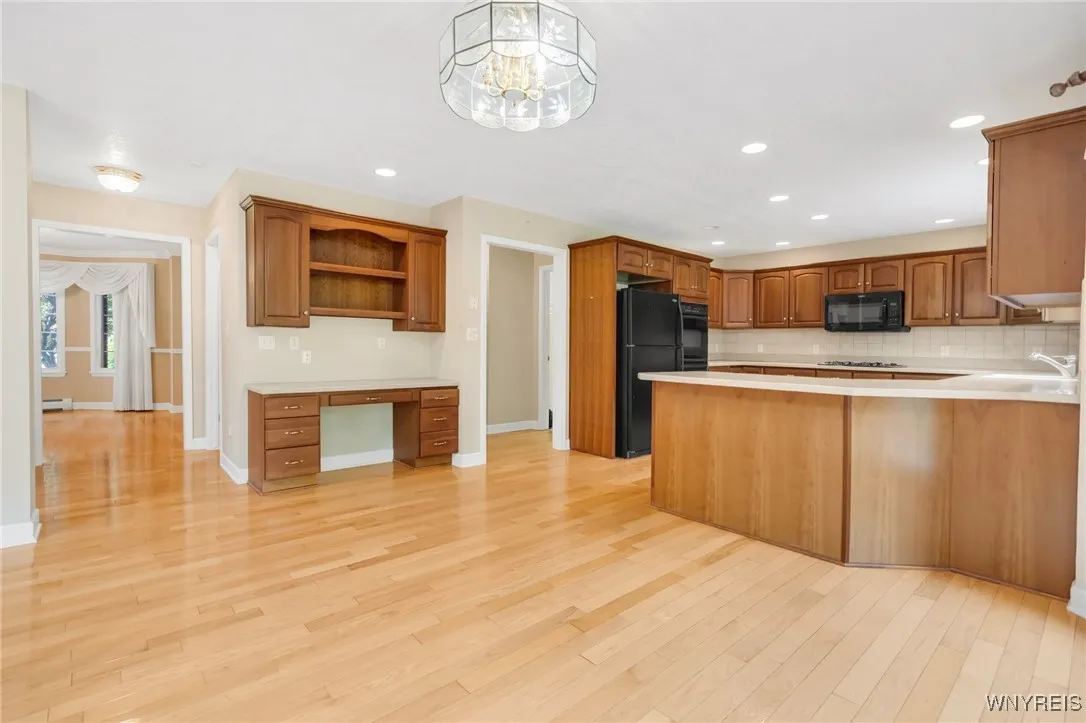 85 Alexander Way, Orchard Park, New York 14127, Orchard Park, New York 14127, 4 Bedrooms Bedrooms, 7 Rooms Rooms,2 BathroomsBathrooms,Residential,Closed,85 Alexander Way, Orchard Park, New York 14127,B1611409
