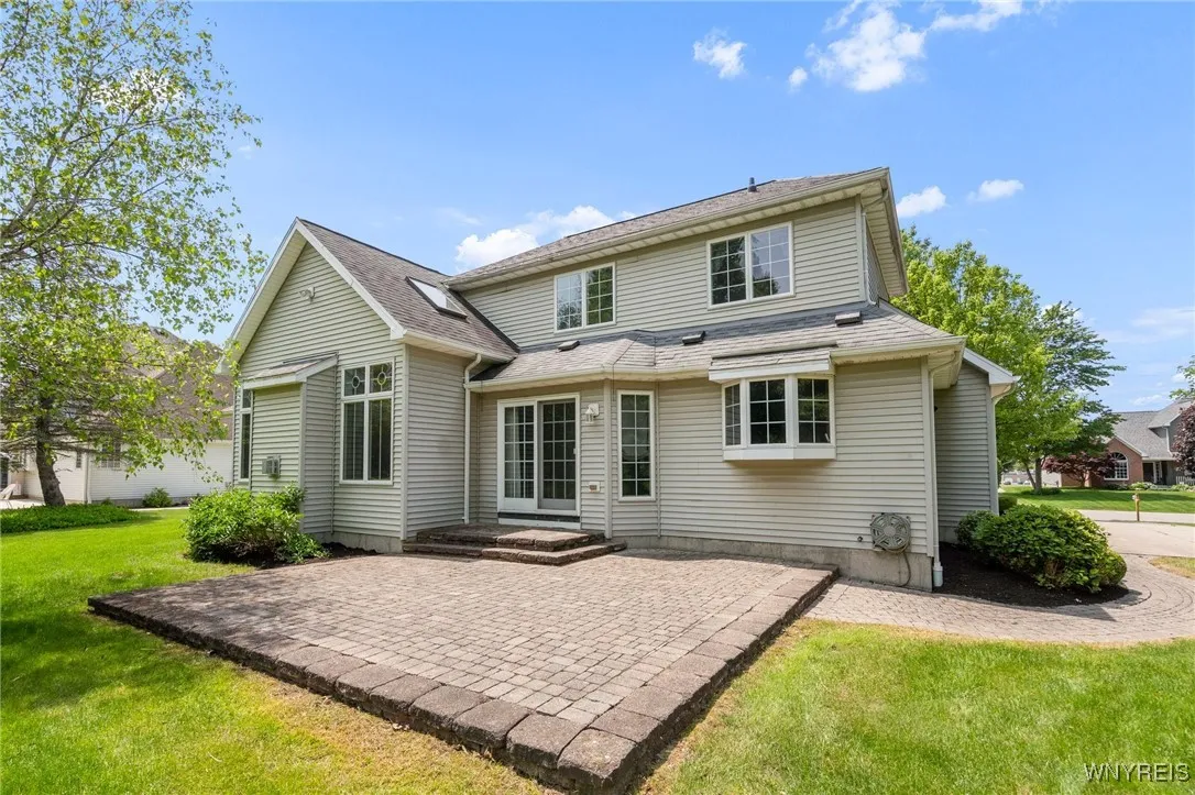 85 Alexander Way, Orchard Park, New York 14127, Orchard Park, New York 14127, 4 Bedrooms Bedrooms, 7 Rooms Rooms,2 BathroomsBathrooms,Residential,Closed,85 Alexander Way, Orchard Park, New York 14127,B1611409