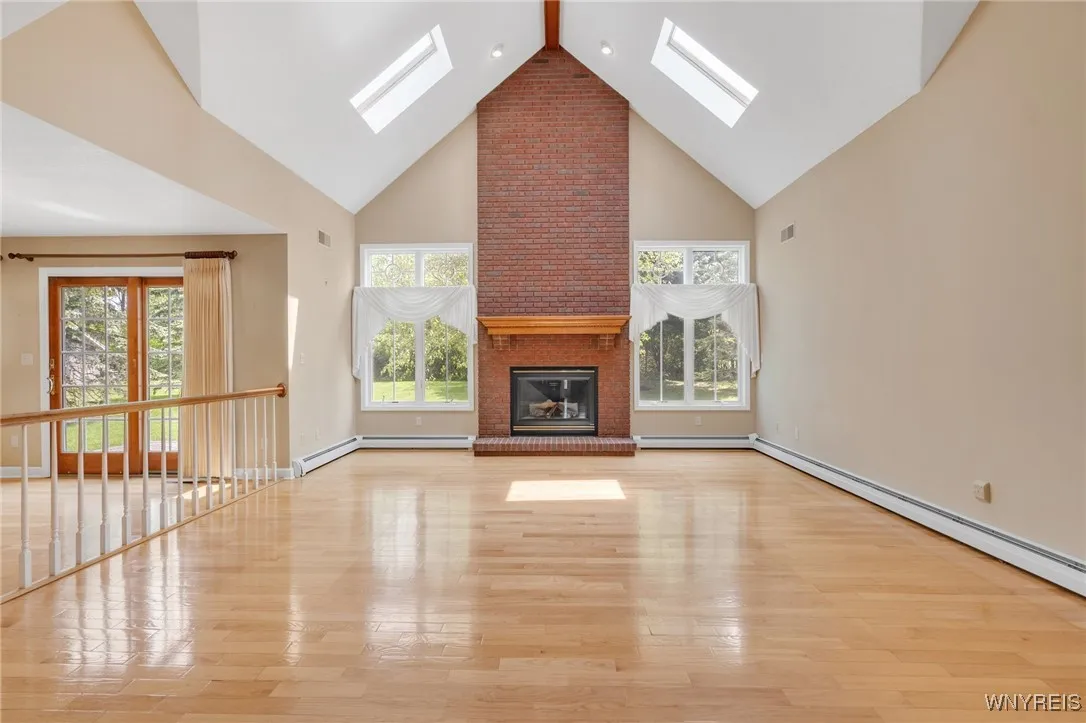 85 Alexander Way, Orchard Park, New York 14127, Orchard Park, New York 14127, 4 Bedrooms Bedrooms, 7 Rooms Rooms,2 BathroomsBathrooms,Residential,Closed,85 Alexander Way, Orchard Park, New York 14127,B1611409