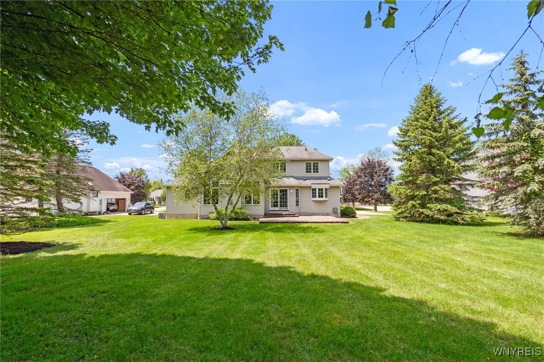 85 Alexander Way, Orchard Park, New York 14127, Orchard Park, New York 14127, 4 Bedrooms Bedrooms, 7 Rooms Rooms,2 BathroomsBathrooms,Residential,Closed,85 Alexander Way, Orchard Park, New York 14127,B1611409