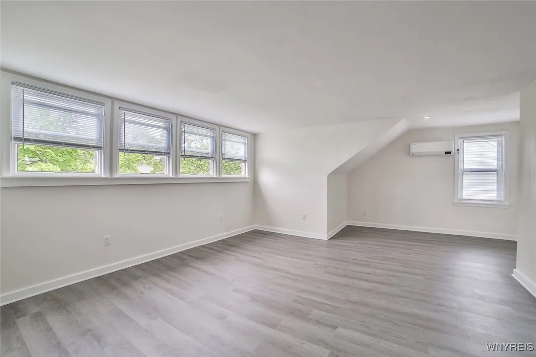 156 Hoover Avenue, Tonawanda-town, New York 14217, Tonawanda, New York 14217, 4 Bedrooms Bedrooms, ,2 BathroomsBathrooms,Residential,Closed,156 Hoover Avenue, Tonawanda-town, New York 14217,B1609755
