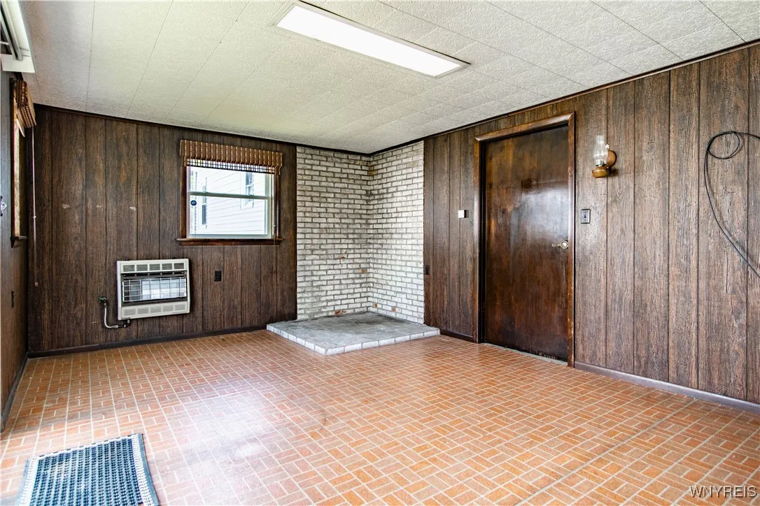 77 Karen Drive, Tonawanda-city, New York 14150, Tonawanda, New York 14150, 3 Bedrooms Bedrooms, 5 Rooms Rooms,1 BathroomBathrooms,Residential,Closed,77 Karen Drive, Tonawanda-city, New York 14150,B1611909