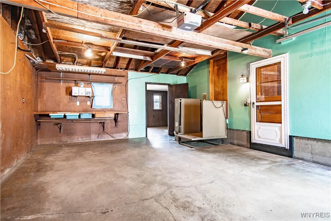 77 Karen Drive, Tonawanda-city, New York 14150, Tonawanda, New York 14150, 3 Bedrooms Bedrooms, 5 Rooms Rooms,1 BathroomBathrooms,Residential,Closed,77 Karen Drive, Tonawanda-city, New York 14150,B1611909