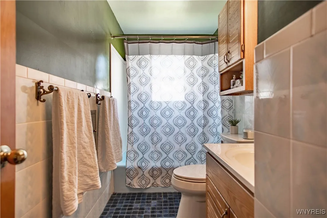 77 Karen Drive, Tonawanda-city, New York 14150, Tonawanda, New York 14150, 3 Bedrooms Bedrooms, 5 Rooms Rooms,1 BathroomBathrooms,Residential,Closed,77 Karen Drive, Tonawanda-city, New York 14150,B1611909