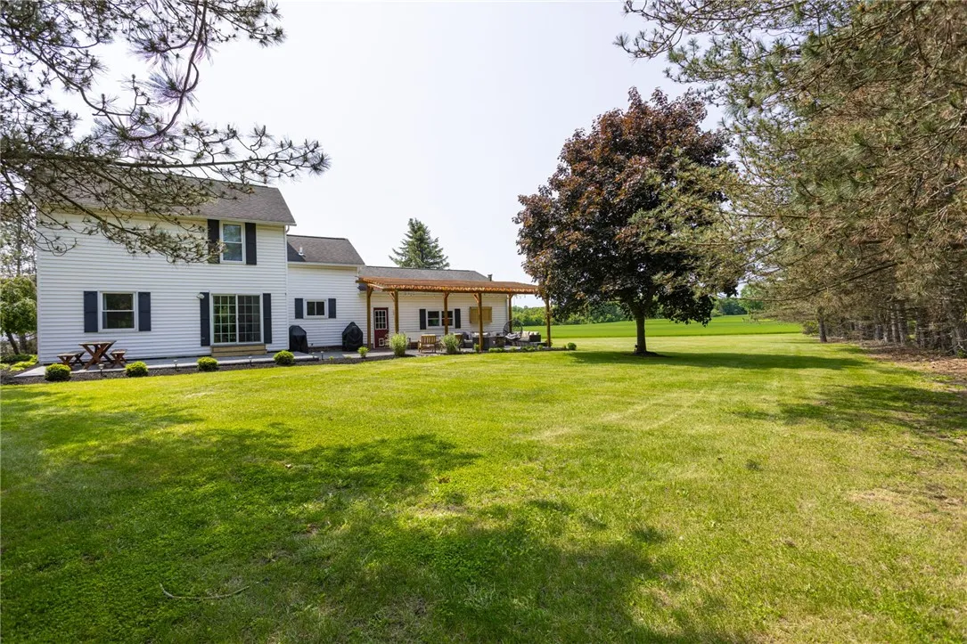 3334 Caledonia Avon Rd, Caledonia, New York 14423, Caledonia, New York 14423, 2 Bedrooms Bedrooms, 8 Rooms Rooms,2 BathroomsBathrooms,Residential,Closed,3334 Caledonia Avon Rd, Caledonia, New York 14423,R1611410