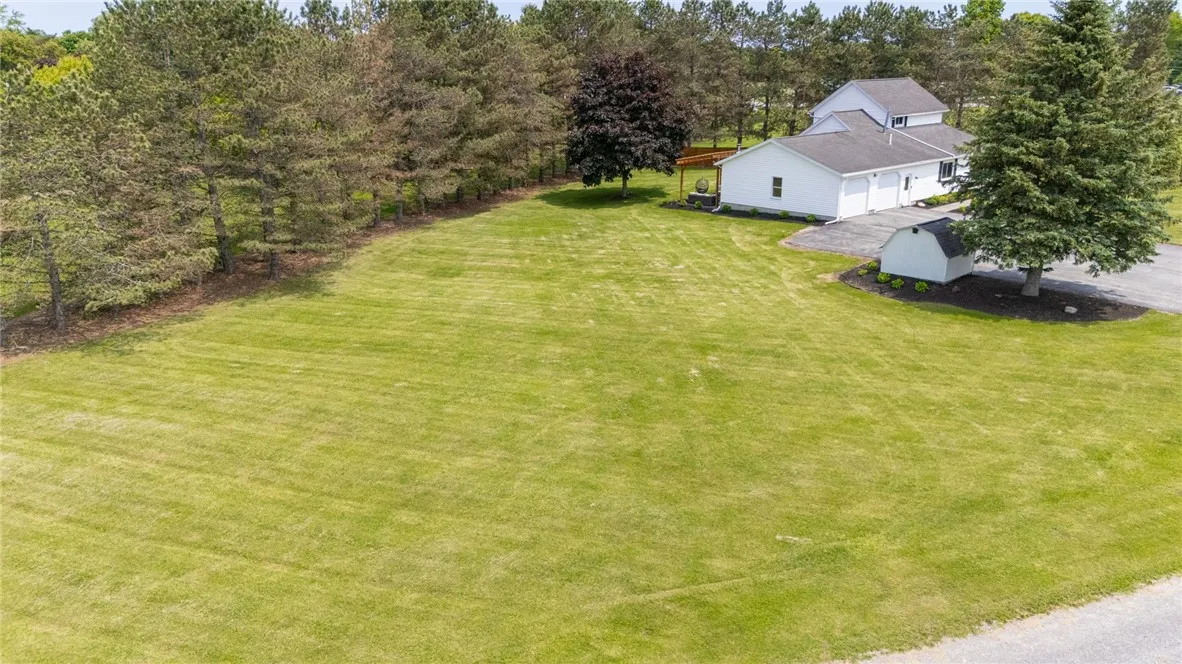 3334 Caledonia Avon Rd, Caledonia, New York 14423, Caledonia, New York 14423, 2 Bedrooms Bedrooms, 8 Rooms Rooms,2 BathroomsBathrooms,Residential,Closed,3334 Caledonia Avon Rd, Caledonia, New York 14423,R1611410