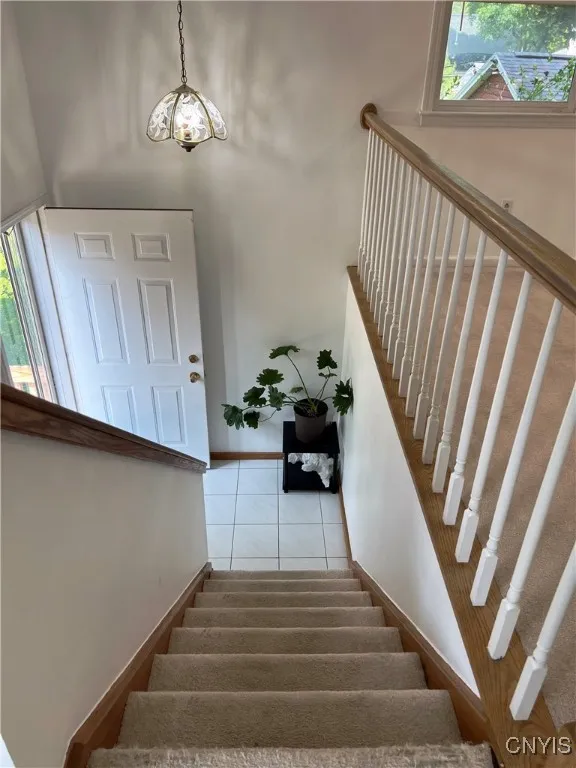 119 1/2 Dewey Avenue, Dewitt, New York 13066, De Witt, New York 13066, 3 Bedrooms Bedrooms, 9 Rooms Rooms,1 BathroomBathrooms,Residential,Closed,119 1/2 Dewey Avenue, Dewitt, New York 13066,S1611863