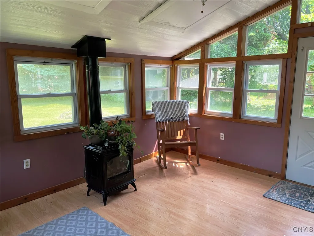 119 1/2 Dewey Avenue, Dewitt, New York 13066, De Witt, New York 13066, 3 Bedrooms Bedrooms, 9 Rooms Rooms,1 BathroomBathrooms,Residential,Closed,119 1/2 Dewey Avenue, Dewitt, New York 13066,S1611863