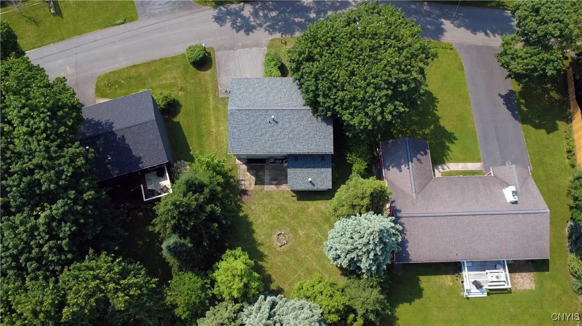 119 1/2 Dewey Avenue, Dewitt, New York 13066, De Witt, New York 13066, 3 Bedrooms Bedrooms, 9 Rooms Rooms,1 BathroomBathrooms,Residential,Closed,119 1/2 Dewey Avenue, Dewitt, New York 13066,S1611863