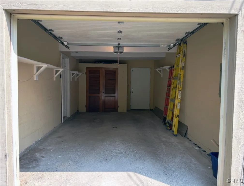 119 1/2 Dewey Avenue, Dewitt, New York 13066, De Witt, New York 13066, 3 Bedrooms Bedrooms, 9 Rooms Rooms,1 BathroomBathrooms,Residential,Closed,119 1/2 Dewey Avenue, Dewitt, New York 13066,S1611863