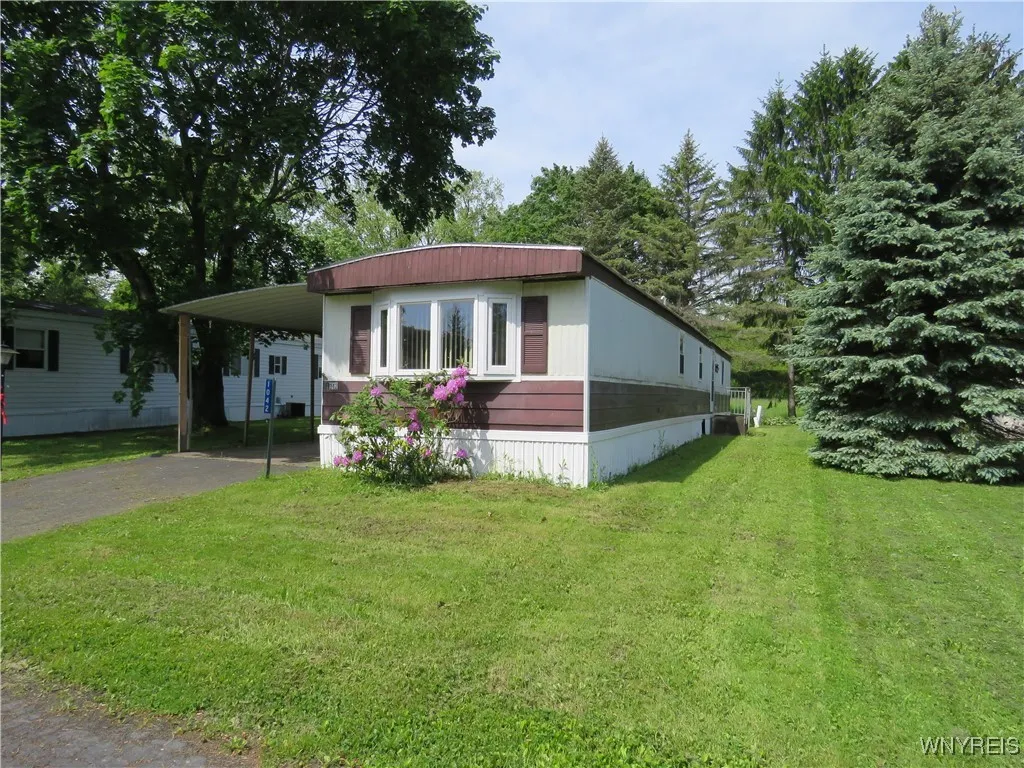 1042 Wish Circle Road, Marilla, New York 14052, Marilla, New York 14052, 2 Bedrooms Bedrooms, 7 Rooms Rooms,2 BathroomsBathrooms,Residential,For Sale,1042 Wish Circle Road, Marilla, New York 14052,B1611023