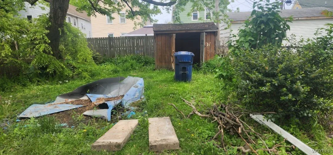 208 Lockwood Avenue, Buffalo, New York 14220, Buffalo, New York 14220, 4 Bedrooms Bedrooms, 10 Rooms Rooms,1 BathroomBathrooms,Residential,Closed,208 Lockwood Avenue, Buffalo, New York 14220,B1611891