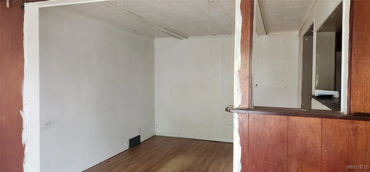 208 Lockwood Avenue, Buffalo, New York 14220, Buffalo, New York 14220, 4 Bedrooms Bedrooms, 10 Rooms Rooms,1 BathroomBathrooms,Residential,Closed,208 Lockwood Avenue, Buffalo, New York 14220,B1611891