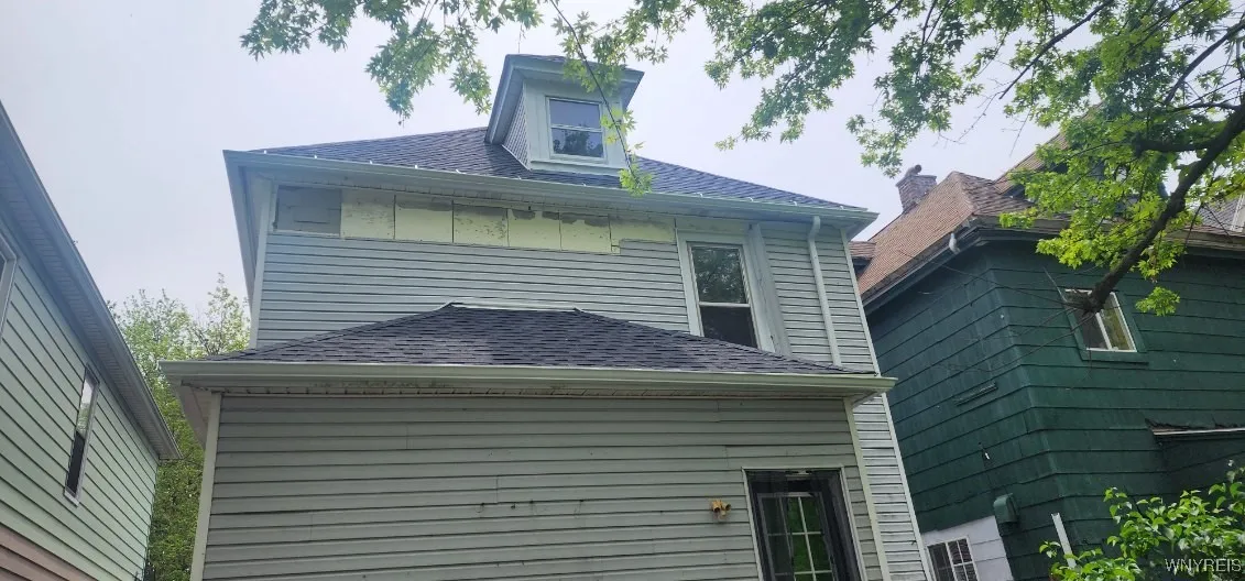 208 Lockwood Avenue, Buffalo, New York 14220, Buffalo, New York 14220, 4 Bedrooms Bedrooms, 10 Rooms Rooms,1 BathroomBathrooms,Residential,Closed,208 Lockwood Avenue, Buffalo, New York 14220,B1611891
