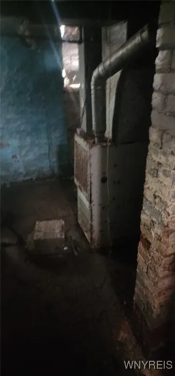 208 Lockwood Avenue, Buffalo, New York 14220, Buffalo, New York 14220, 4 Bedrooms Bedrooms, 10 Rooms Rooms,1 BathroomBathrooms,Residential,Closed,208 Lockwood Avenue, Buffalo, New York 14220,B1611891
