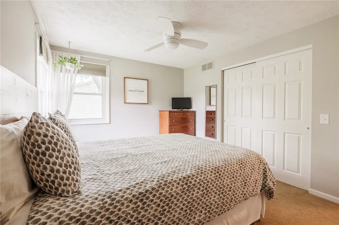 343 Squire Dale Lane, Greece, New York 14612, Greece, New York 14612, 3 Bedrooms Bedrooms, 7 Rooms Rooms,1 BathroomBathrooms,Residential,Closed,343 Squire Dale Lane, Greece, New York 14612,R1612026