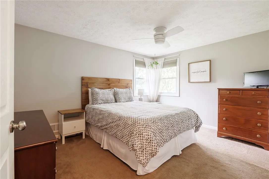 343 Squire Dale Lane, Greece, New York 14612, Greece, New York 14612, 3 Bedrooms Bedrooms, 7 Rooms Rooms,1 BathroomBathrooms,Residential,Closed,343 Squire Dale Lane, Greece, New York 14612,R1612026