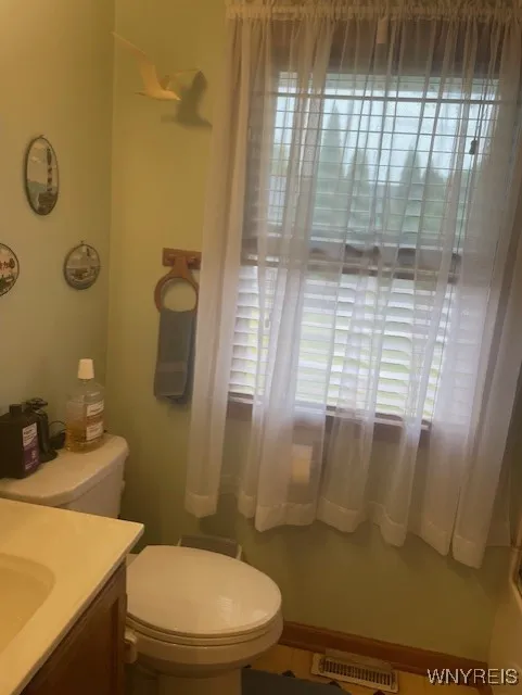 1003 98th Street, Niagara Falls, New York 14304, Niagara Falls, New York 14304, 3 Bedrooms Bedrooms, 6 Rooms Rooms,1 BathroomBathrooms,Residential,Closed,1003 98th Street, Niagara Falls, New York 14304,0,B1612034