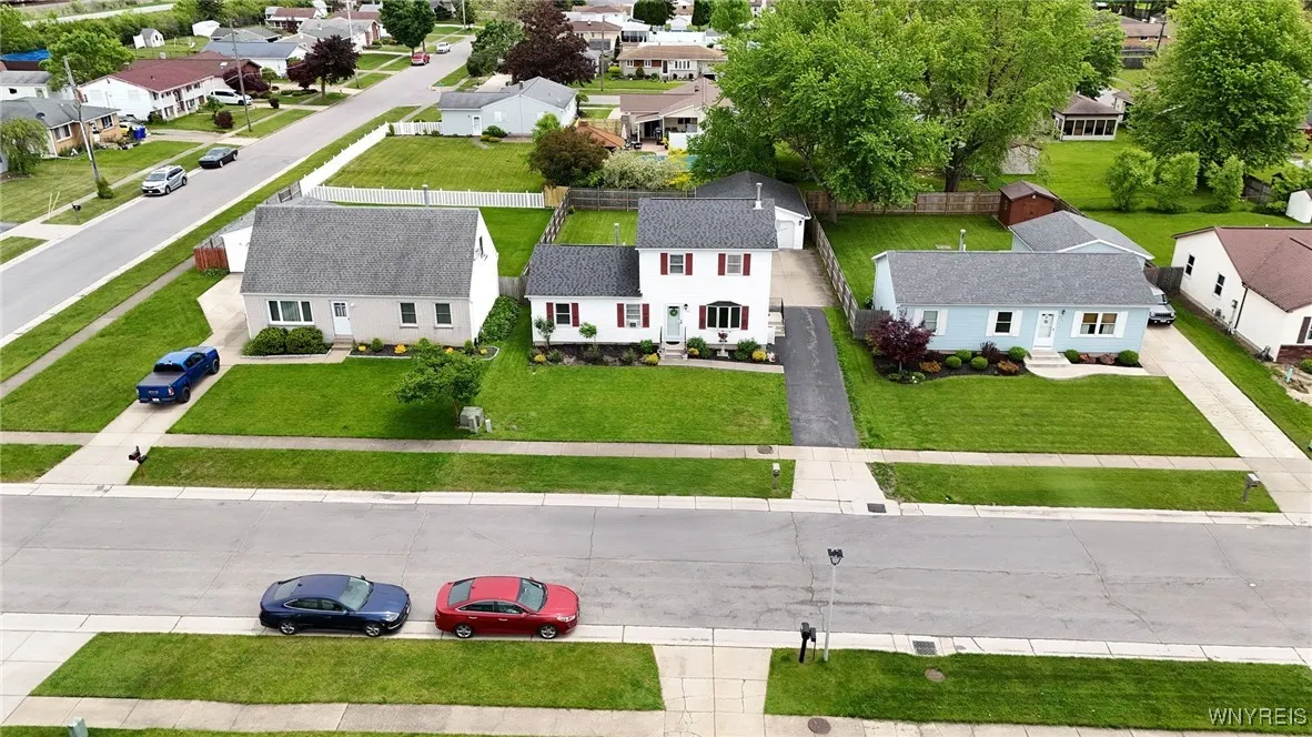 283 Summit Avenue, West Seneca, New York 14224, West Seneca, New York 14224, 4 Bedrooms Bedrooms, 8 Rooms Rooms,2 BathroomsBathrooms,Residential,Closed,283 Summit Avenue, West Seneca, New York 14224,0,B1609337