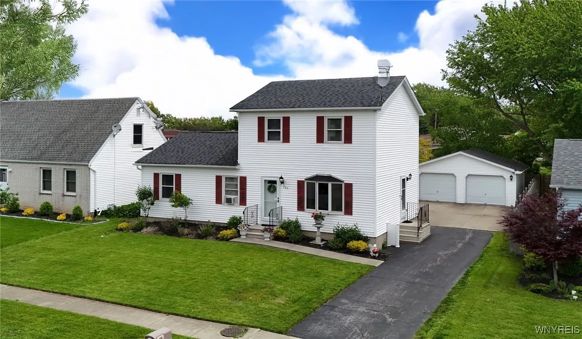 283 Summit Avenue, West Seneca, New York 14224, West Seneca, New York 14224, 4 Bedrooms Bedrooms, 8 Rooms Rooms,2 BathroomsBathrooms,Residential,Closed,283 Summit Avenue, West Seneca, New York 14224,0,B1609337