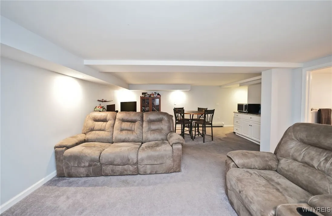 283 Summit Avenue, West Seneca, New York 14224, West Seneca, New York 14224, 4 Bedrooms Bedrooms, 8 Rooms Rooms,2 BathroomsBathrooms,Residential,Closed,283 Summit Avenue, West Seneca, New York 14224,0,B1609337