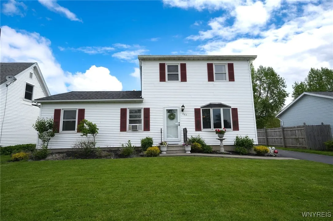 283 Summit Avenue, West Seneca, New York 14224, West Seneca, New York 14224, 4 Bedrooms Bedrooms, 8 Rooms Rooms,2 BathroomsBathrooms,Residential,Closed,283 Summit Avenue, West Seneca, New York 14224,0,B1609337