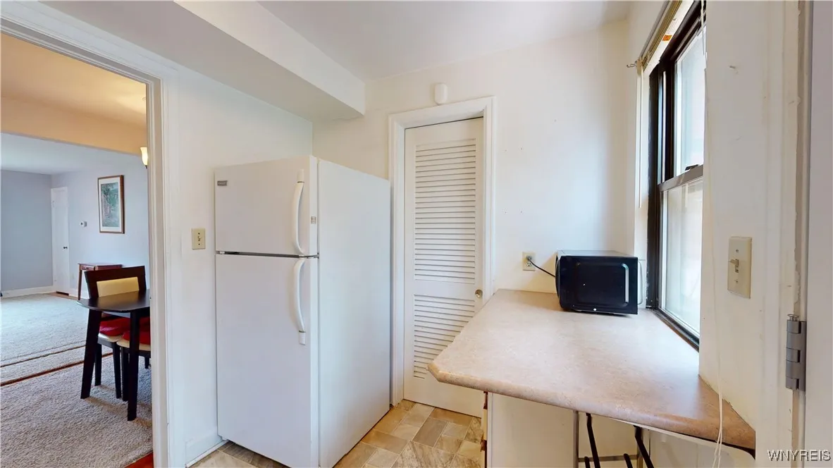 3901 Main Street 10c, Amherst, New York 14226, Amherst, New York 14226, 2 Bedrooms Bedrooms, 5 Rooms Rooms,1 BathroomBathrooms,Residential Lease,For Rent,3901 Main Street 10c, Amherst, New York 14226,B1608720
