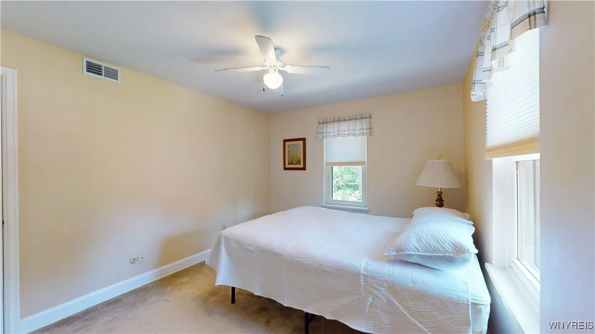 3901 Main Street 10c, Amherst, New York 14226, Amherst, New York 14226, 2 Bedrooms Bedrooms, 5 Rooms Rooms,1 BathroomBathrooms,Residential Lease,For Rent,3901 Main Street 10c, Amherst, New York 14226,B1608720