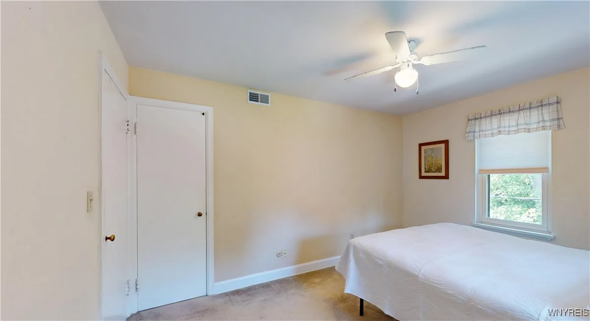 3901 Main Street 10c, Amherst, New York 14226, Amherst, New York 14226, 2 Bedrooms Bedrooms, 5 Rooms Rooms,1 BathroomBathrooms,Residential Lease,For Rent,3901 Main Street 10c, Amherst, New York 14226,B1608720